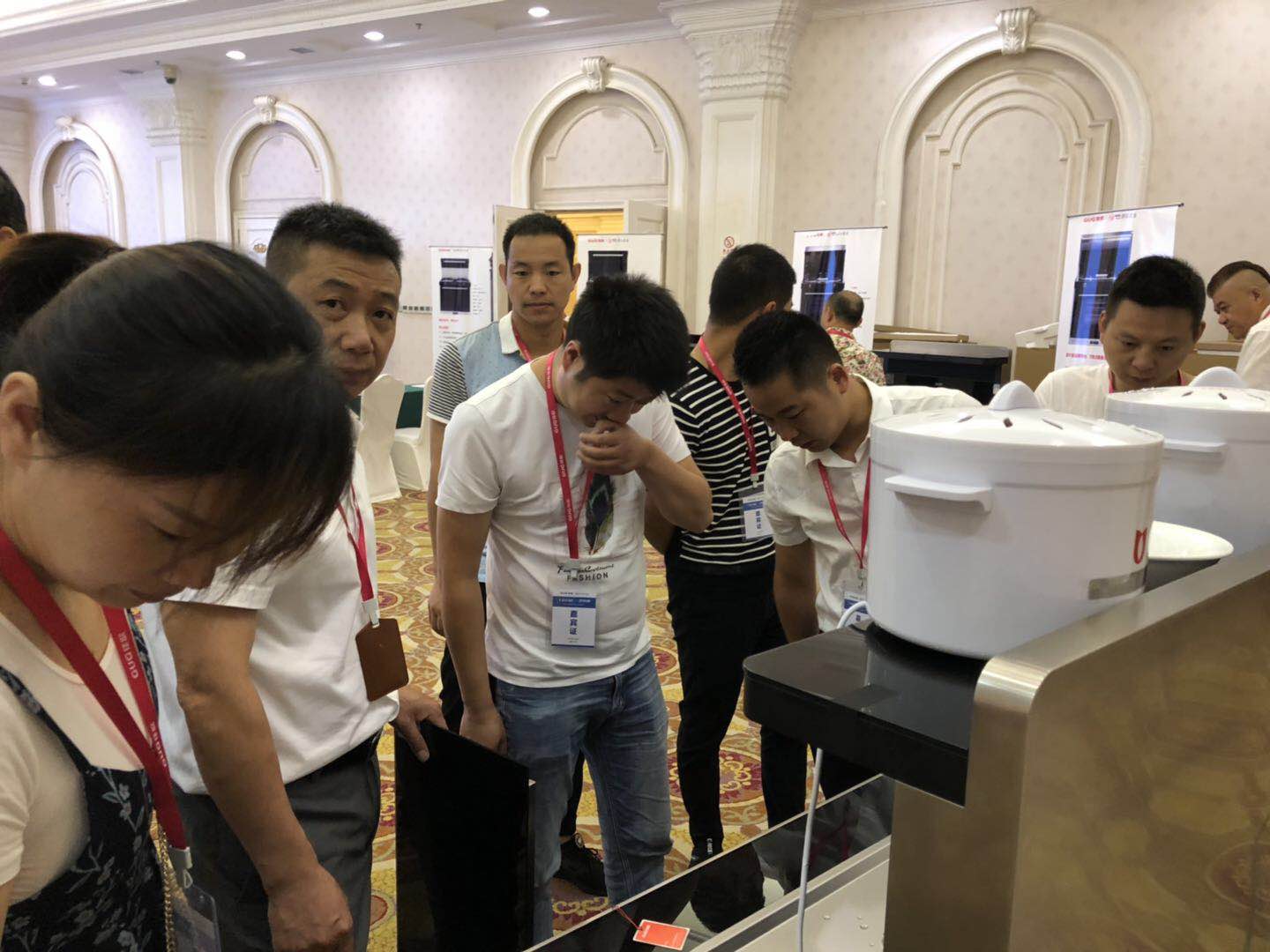 “千家萬(wàn)店，一路高歌”佳歌集成灶全國(guó)優(yōu)商甄選計(jì)劃招商會(huì)于湖南長(zhǎng)沙圓滿落幕