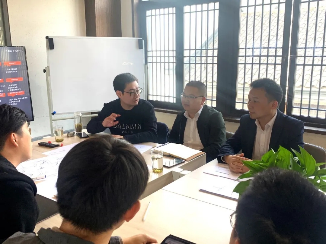 佳歌與洛可可LKK產(chǎn)品設計方案研討會順利召開