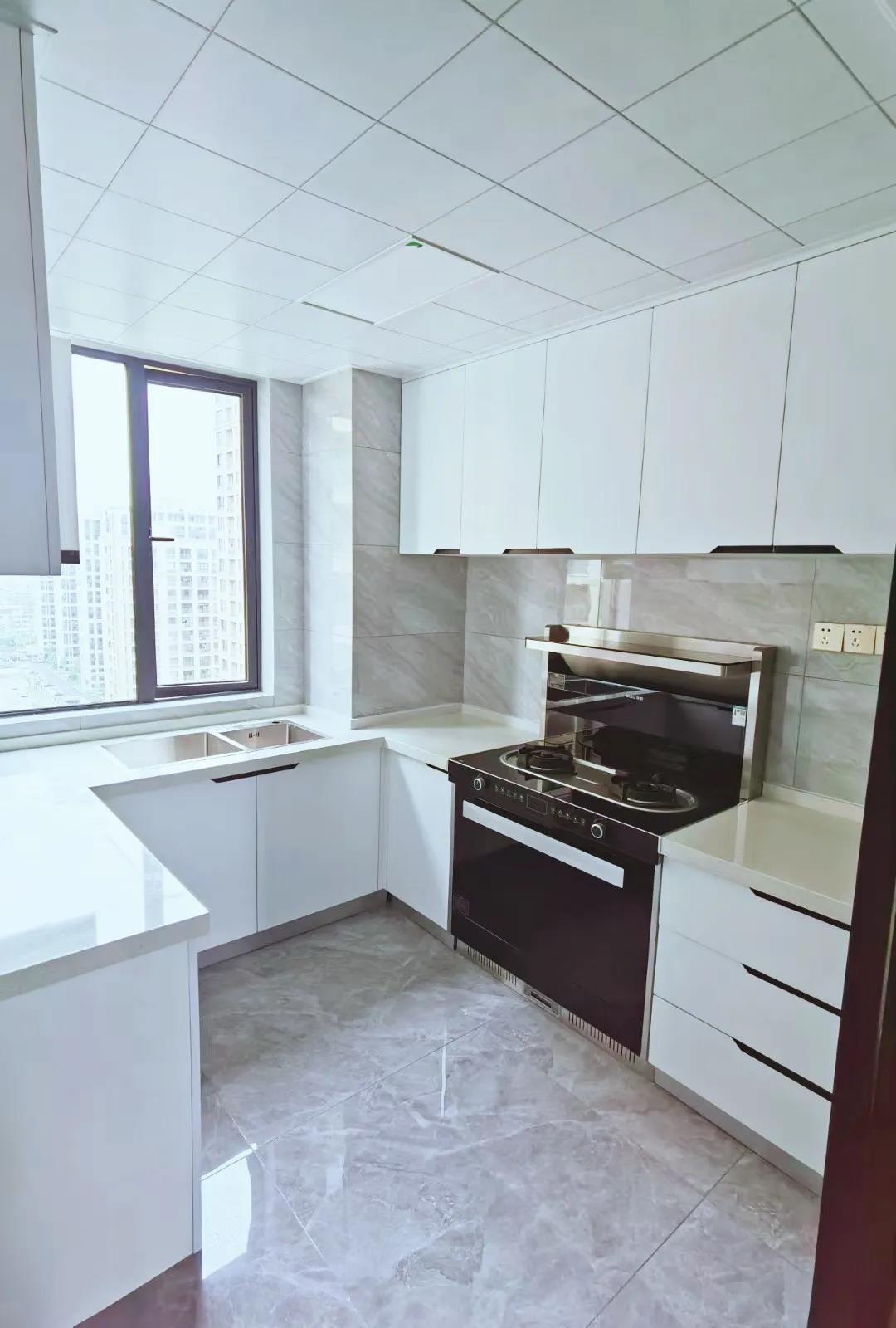 白色廚房不耐臟？佳歌集成灶讓你裝修更隨心！