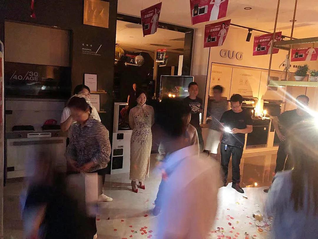 佳歌集成灶成都龍泉專賣(mài)店618嗨購(gòu)夜圓滿收官！