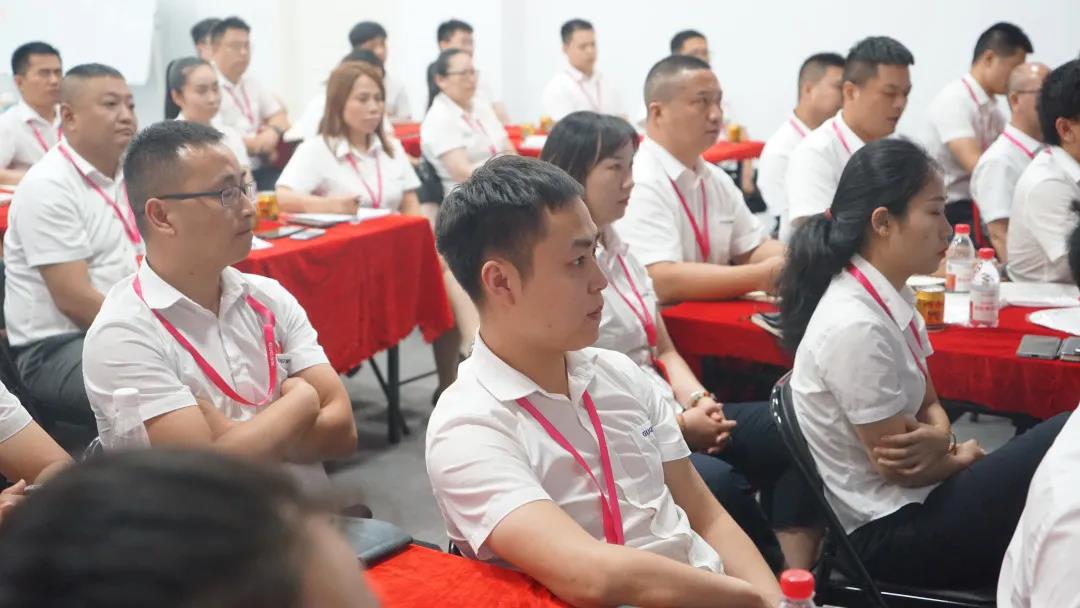 “星耀佳歌·一路佟行”808超級(jí)品牌日啟動(dòng)會(huì)暨818全國(guó)招商動(dòng)員大會(huì)圓滿成功！