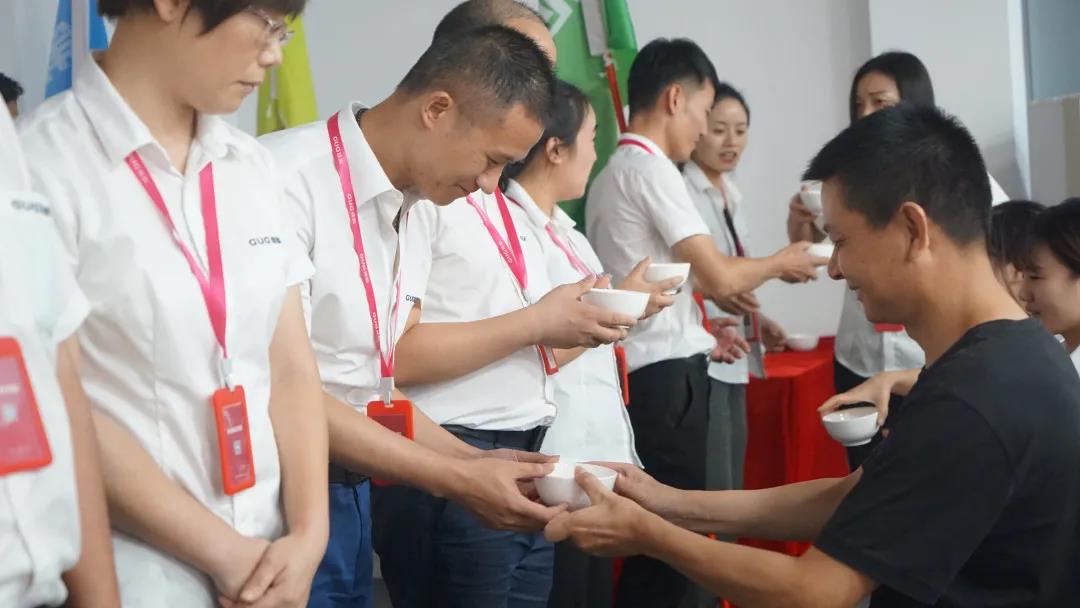 “星耀佳歌·一路佟行”808超級(jí)品牌日啟動(dòng)會(huì)暨818全國(guó)招商動(dòng)員大會(huì)圓滿成功！