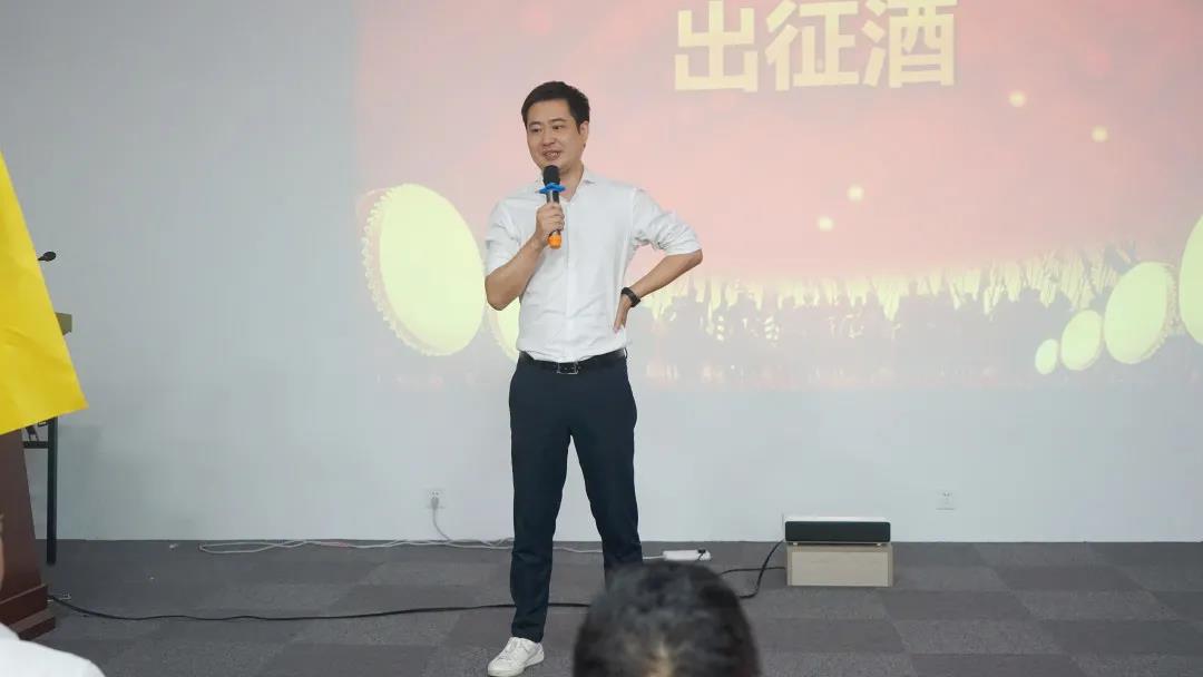 “星耀佳歌·一路佟行”808超級(jí)品牌日啟動(dòng)會(huì)暨818全國(guó)招商動(dòng)員大會(huì)圓滿成功！