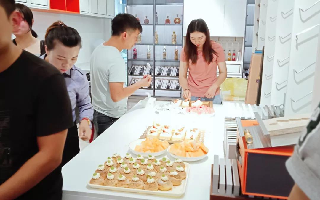 【深耕行業(yè)】佳歌集成灶曲靖旗艦店品鑒會(huì)圓滿召開(kāi)！