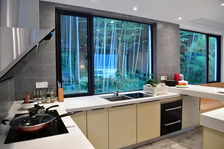 灶臺(tái)墻壁太臟？佳歌實(shí)力改變“煙熏妝”！