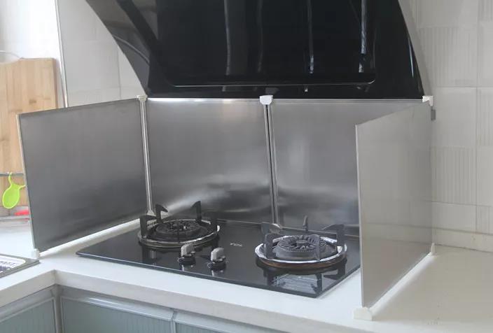 灶臺(tái)墻壁太臟？佳歌實(shí)力改變“煙熏妝”！