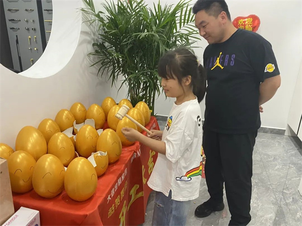 【喜報(bào)】熱烈祝賀佳歌集成灶山東高密旗艦店盛大開業(yè)，簽單不斷！