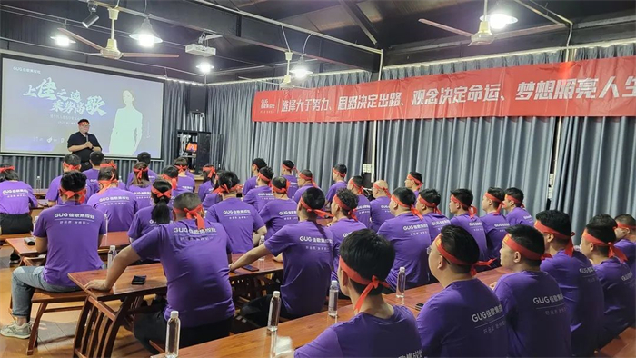 佳歌集成灶“上佳之選 乘勢高歌”招商峰會(huì)啟動(dòng)會(huì)順利召開！