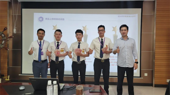 佳歌集成灶月度銷(xiāo)售工作總結(jié)暨表彰會(huì)議順利舉行