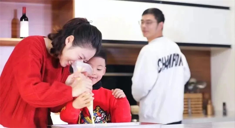 佳歌集成灶“好品質(zhì)，始終如一”的服務(wù)理念